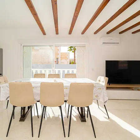 Villa Hola Casita *