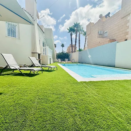 Villa Hola Casita *