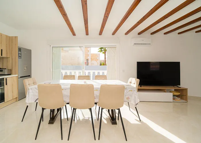 Villa Hola Casita *