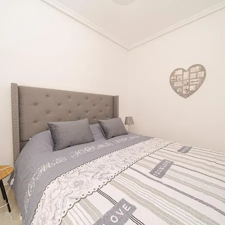 Hola Casita فيلة